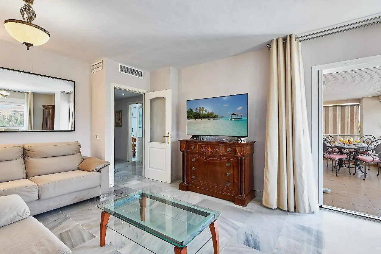 Sandy Beach Málaga Apartman